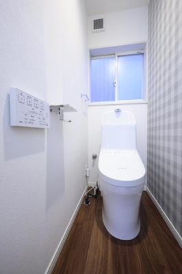���{���s����敽�쓌1���ڂ̒��È�ˌ��Ẵg�C��