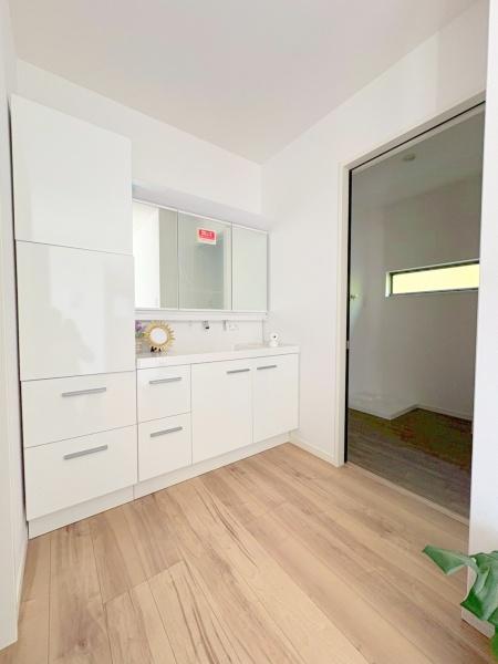 ���{�����s�P������1���ڂ̒��È�ˌ��Ă̐��ʑ�E���ʏ�