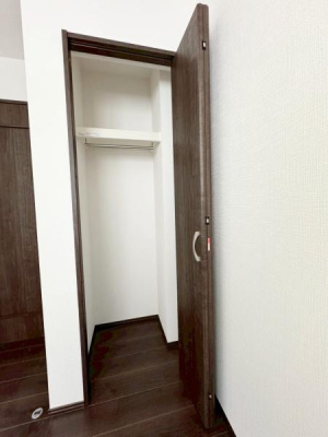{s搼O3ڂ̐VzˌĂ̎[
