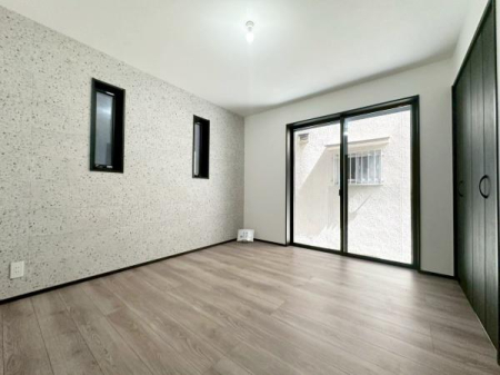 ���{��^�s�e�c���̐V�z��ˌ��Ă̗m��