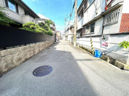 {sF1ڂ̓yn̑OʓH܂ތnʐ^