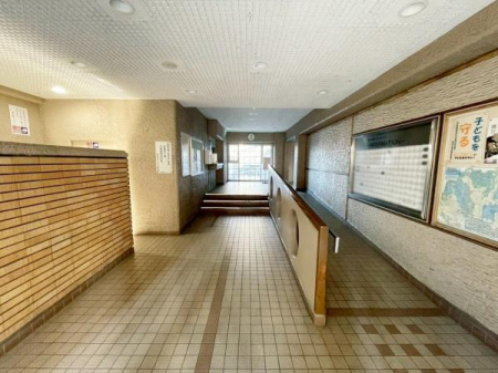 ���{�����s��c�V��3���ڂ̒��Ã}���V�����̃G���g�����X