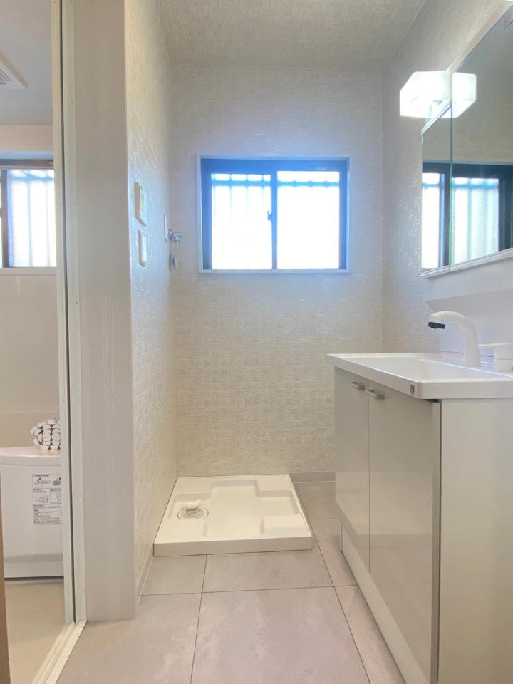 {s[6ڂ̈꓏Ap[g̐ʑEʏ