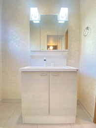 {s[6ڂ̈꓏Ap[g̐ʑEʏ