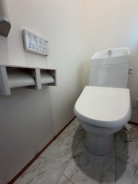 ���{�����s����]3���ڂ̐V�z��ˌ��Ẵg�C��