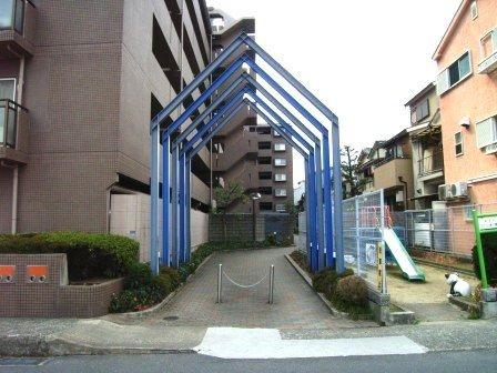 ���{�Q����s�L�����̒��Ã}���V�����̃G���g�����X