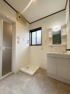 {ss6ڂ̒ÈˌĂ̐ʑEʏ