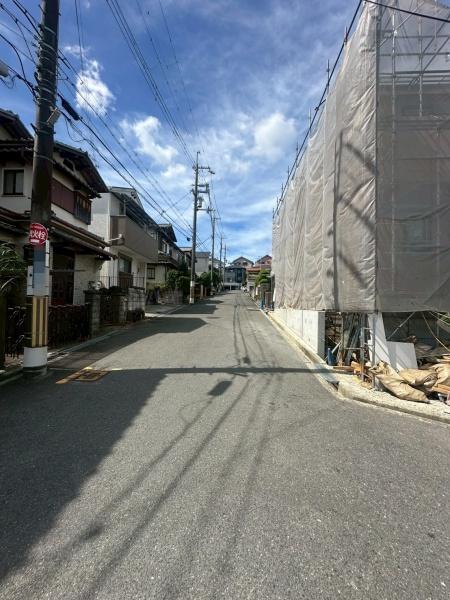 {Qs`u̐VzˌĂ̑OʓH܂ތnʐ^