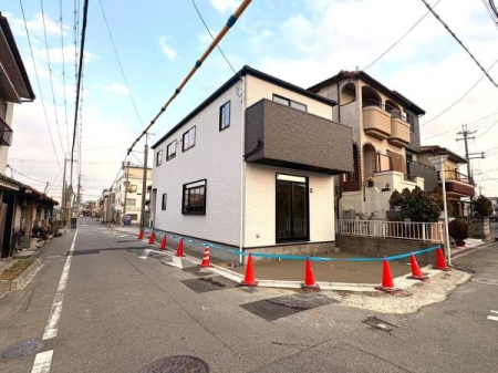 ���{�����s��c�{��2���ڂ̐V�z��ˌ��Ă̒��ԏ�