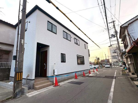 ���{�����s��c�{��2���ڂ̐V�z��ˌ��Ă̑O�ʓ��H�܂ތ��n�ʐ^