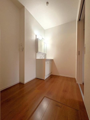 ���{�����s��c�{��2���ڂ̐V�z��ˌ��Ă̐��ʑ�E���ʏ�