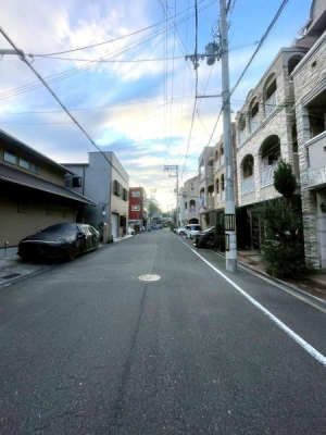 {sɗ1ڂ̒ÈˌĂ̑OʓH܂ތnʐ^