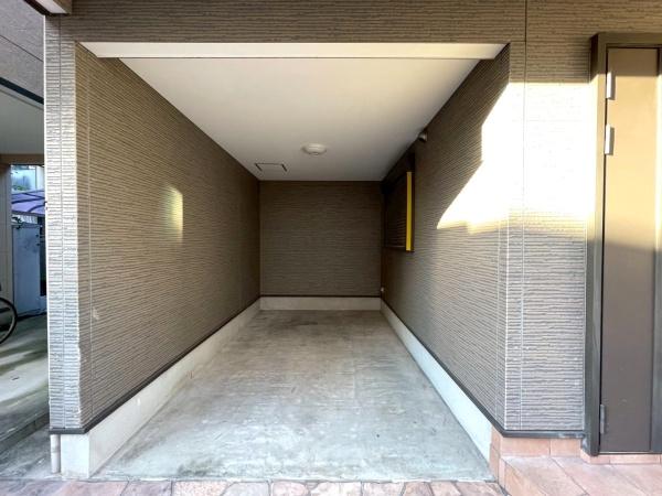 ���{���s����敽��k2���ڂ̒��È�ˌ��Ă̒��ԏ�