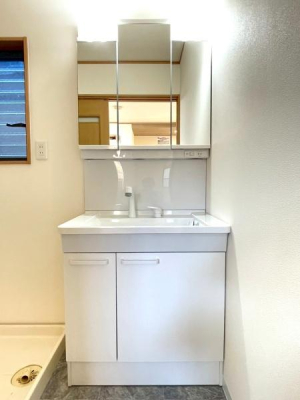 ���{���s����敽��k2���ڂ̒��È�ˌ��Ă̐��ʑ�E���ʏ�