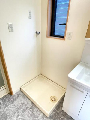 ���{���s����敽��k2���ڂ̒��È�ˌ��Ă̐��ʑ�E���ʏ�