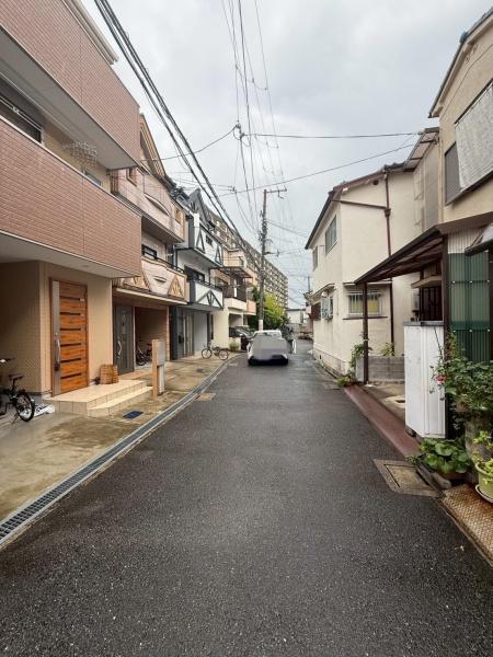 ���{��^�s�]�[���̒��È�ˌ��Ă̑O�ʓ��H�܂ތ��n�ʐ^