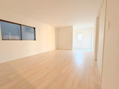 ���{�����s�r����2���ڂ̐V�z��ˌ��Ẵ��r���O