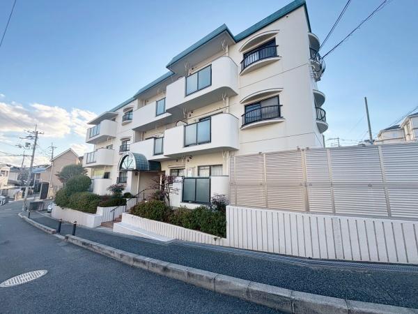 ���{�L���s�����R�����̒��Ã}���V�����̌��n�O�ώʐ^