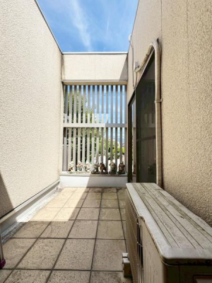 {scV2ڂ̒ÈˌẴoRj[