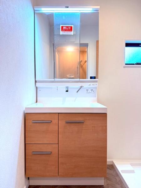 {s旬2ڂ̐VzˌĂ̐ʑEʏ