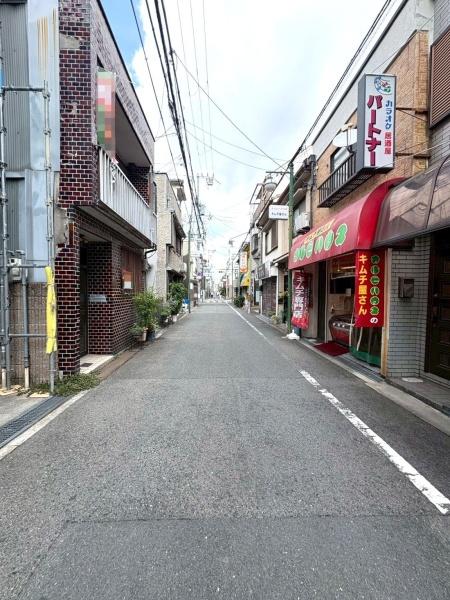 大阪府大阪市生野区桃谷4丁目の土地の前面道路含む現地写真