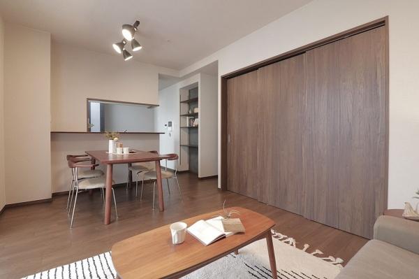 大阪府大阪市平野区加美西1丁目の中古マンションのリビング