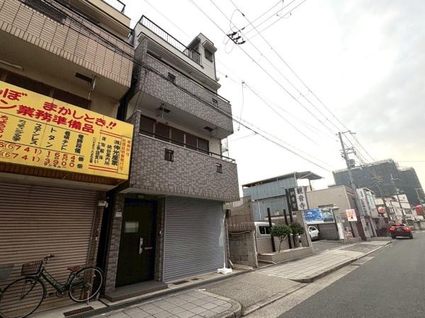 ���{���s����操�J5���ڂ̒��È�ˌ��Ă̒��ԏ�