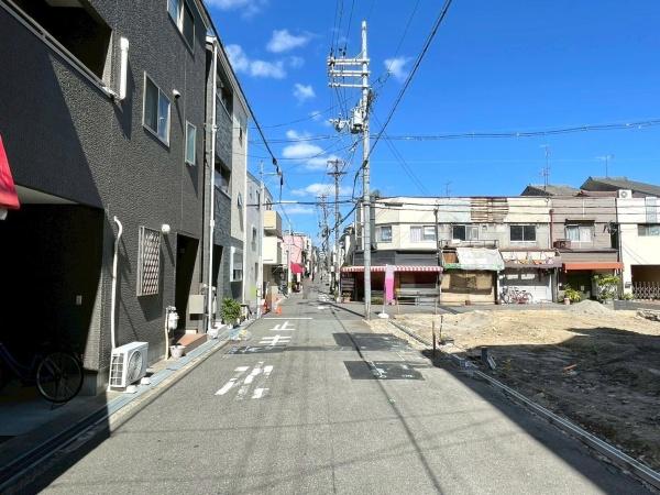 大阪府大阪市生野区田島3丁目の新築一戸建ての前面道路含む現地写真