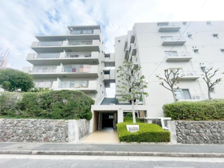 大阪府豊中市西緑丘1丁目の中古マンションの現地外観写真