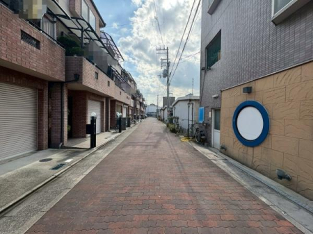 {s4ڂ̒ÈˌĂ̑OʓH܂ތnʐ^