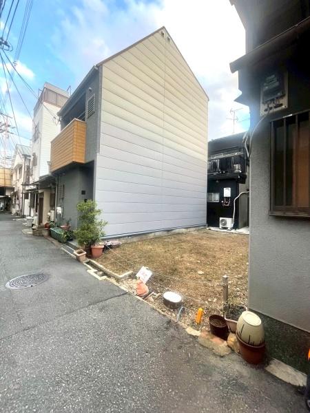 大阪府大阪市阿倍野区王子町3丁目の土地の前面道路含む現地写真