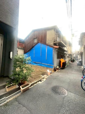 {s{扤q3ڂ̓yn̑OʓH܂ތnʐ^