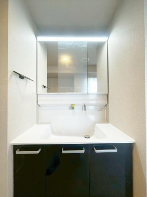 {Ls쓌2ڂ̒Ã}V̐ʑEʏ