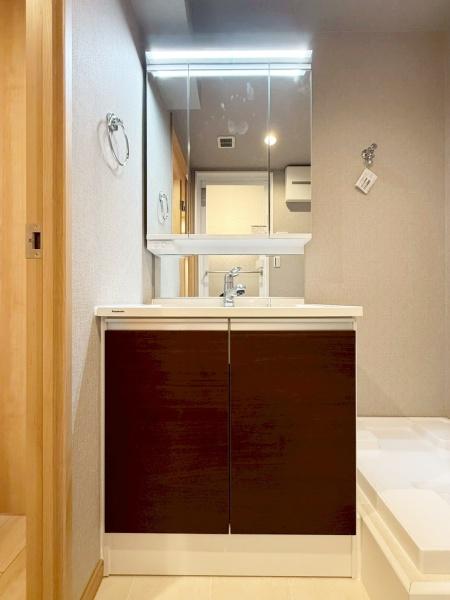 {cs]̖ؒ̒Ã}V̐ʑEʏ