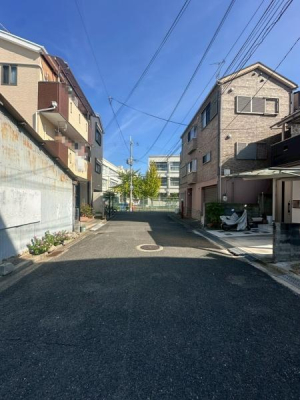 {Qs̓yn̑OʓH܂ތnʐ^