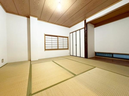 ���{���Ύs���̌����̒��È�ˌ��Ă̘a��