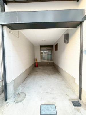 ���{����s�쎛������1���ڂ̒��È�ˌ��Ă̒��ԏ�