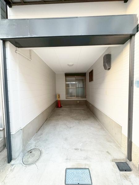 ���{����s�쎛������1���ڂ̒��È�ˌ��Ă̒��ԏ�