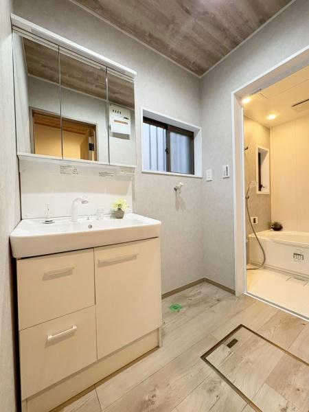 ���{����s�쎛������1���ڂ̒��È�ˌ��Ă̐��ʑ�E���ʏ�