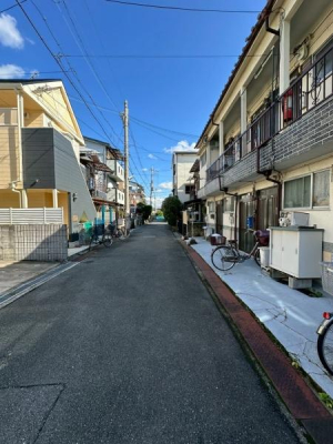 {QsΒÒ̒ÈˌĂ̑OʓH܂ތnʐ^