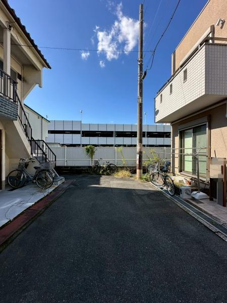 {QsΒÒ̒ÈˌĂ̑OʓH܂ތnʐ^