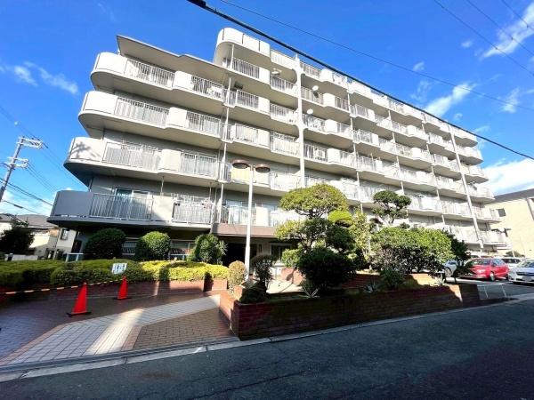大阪府大阪市東住吉区照ケ丘矢田1丁目の中古マンションの現地外観写真