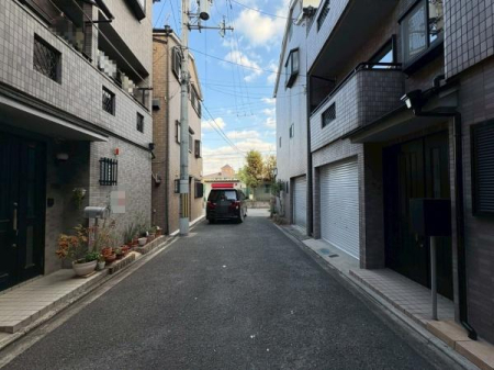 {s5ڂ̒ÈˌĂ̑OʓH܂ތnʐ^