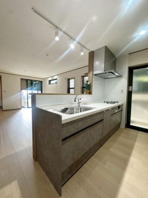 ���{�Q����s�쏟���̐V�z��ˌ��ẴL�b�`��