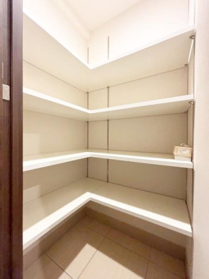 ���{�L���s�����2���ڂ̒��Ã}���V�����̎��[