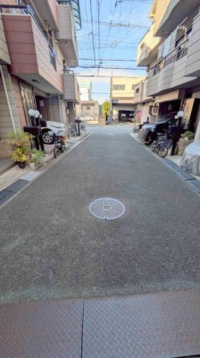 {s~h2ڂ̒ÈˌĂ̑OʓH܂ތnʐ^