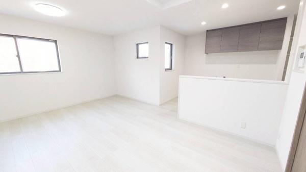 ���{�����s�i�a3���ڂ̐V�z��ˌ��Ẵ��r���O