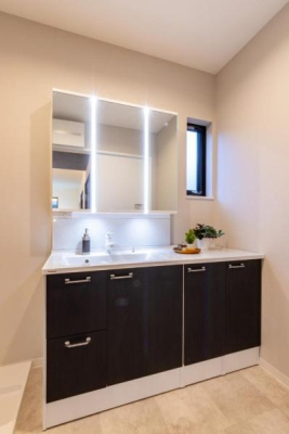 {sZj1ڂ̐VzˌĂ̐ʑEʏ