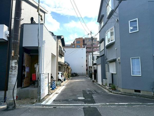 {s敽쓌3ڂ̐VzˌĂ̑OʓH܂ތnʐ^