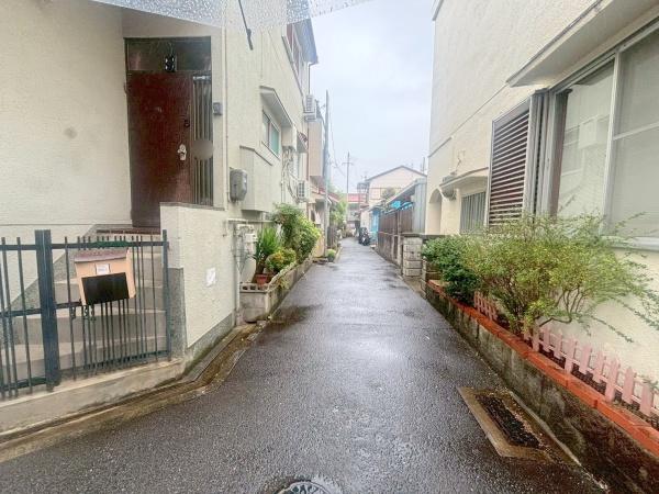 {sl𒬂̓yn̑OʓH܂ތnʐ^